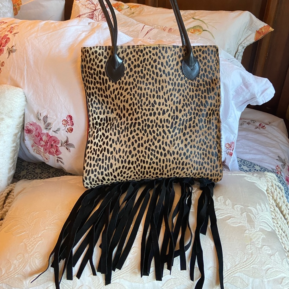 ♥️🎁♥️Leah Aiken Authentic Leopard Skin & Red Suede Pocketbook- Shoulder Bag